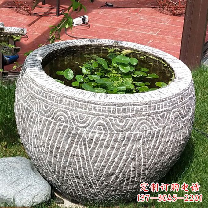内江老青石花盆雕塑:独特的家居艺术装饰
