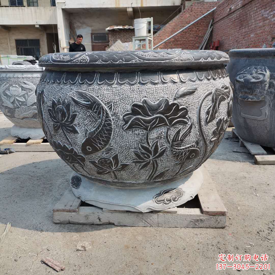 内江老青石园林石雕水缸,享受自然之美