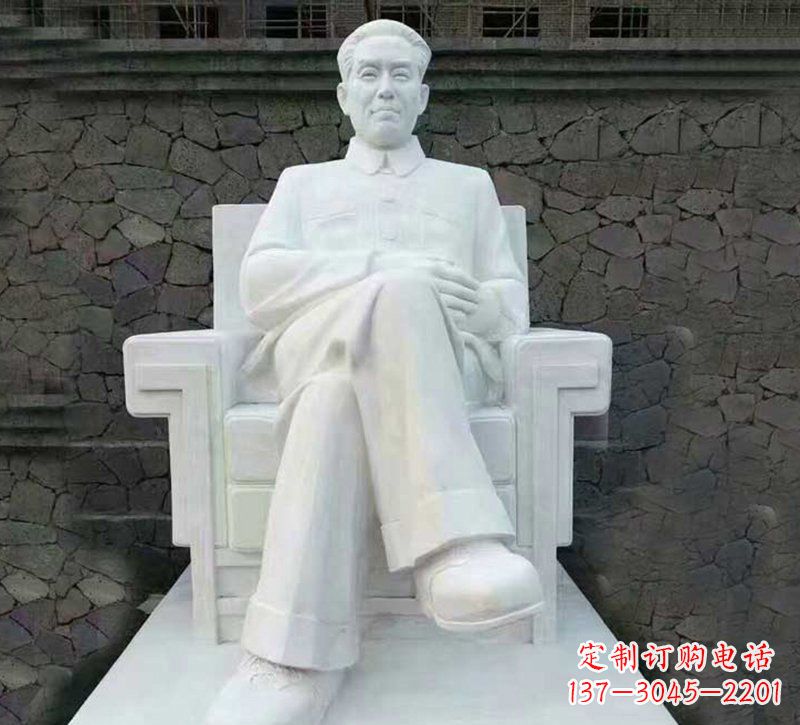 内江珍贵历史——纪念刘少奇伟人的大理石雕塑