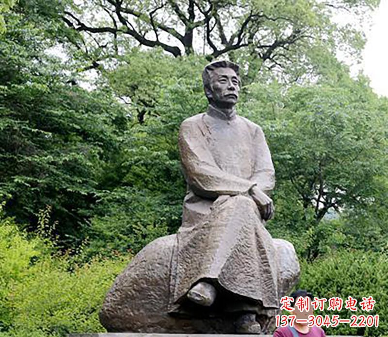 内江倾情打造鲁迅公园手工雕塑