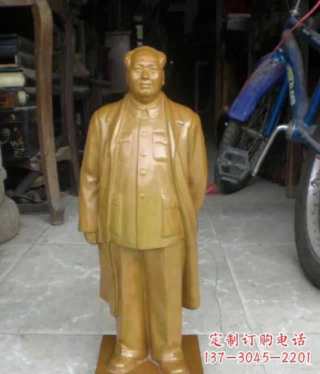 内江毛主席仿铜雕塑:唤醒历史的记忆