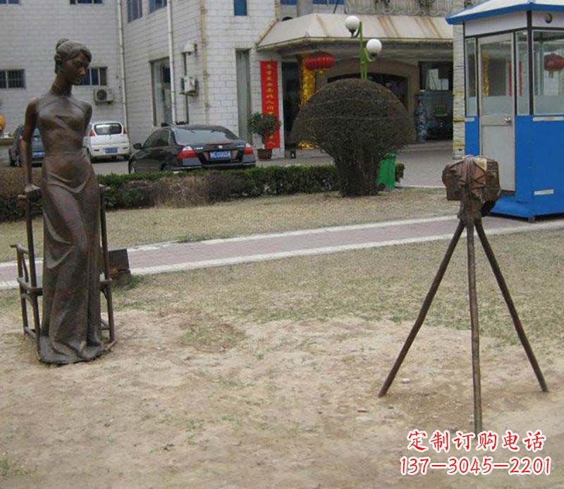 内江中领雕塑是一家专业从事美女铜雕定制的厂家…