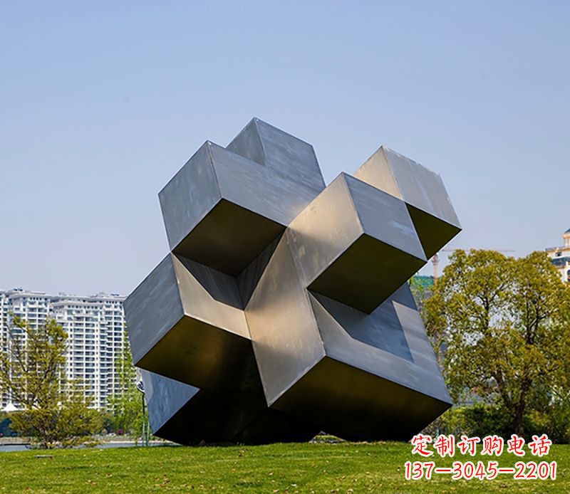 内江童年回忆,用魔方不锈钢雕塑激发梦想