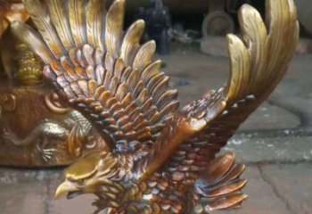 内江雕塑精灵：翱翔于天际的老鹰雕塑