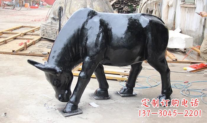内江把传统牧场风情带回家,领雕塑的艺术牛雕塑等你来!