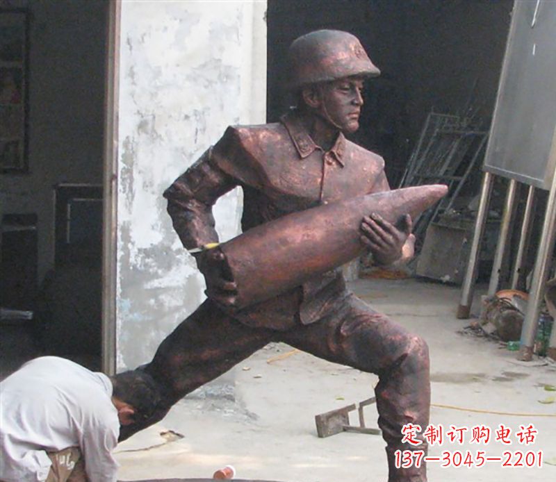 内江铜雕炮弹战士,象征勇气和决心