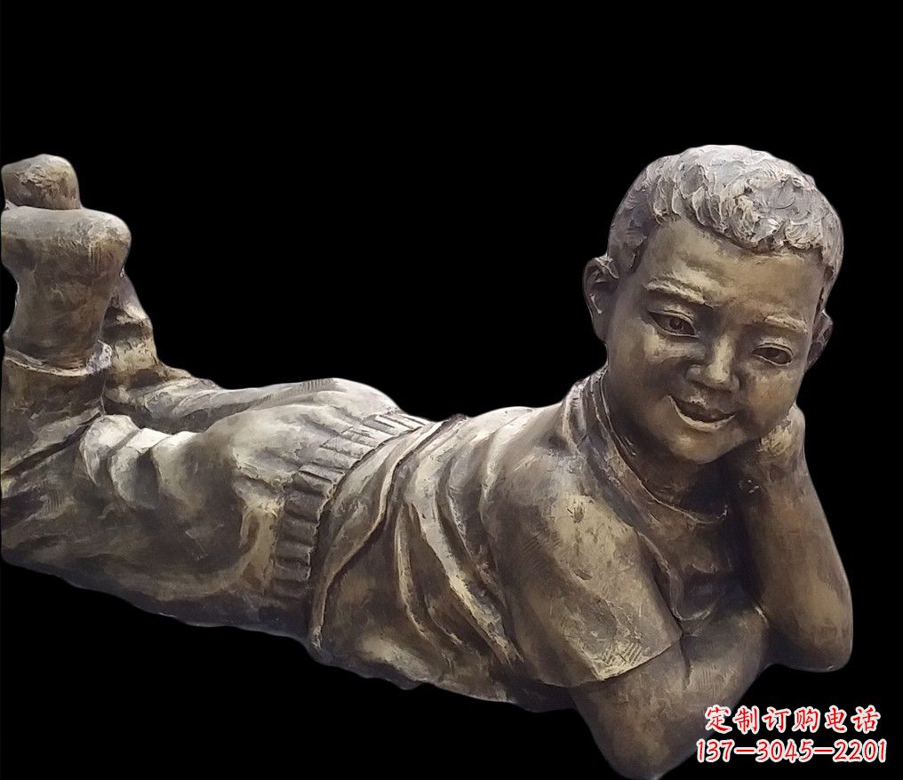 内江令人惊叹的青春少年雕塑