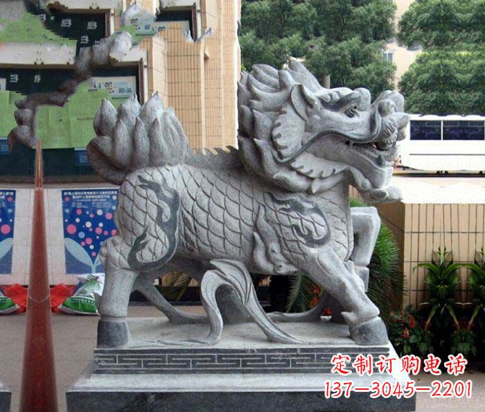 内江精美绝伦的麒麟雕塑