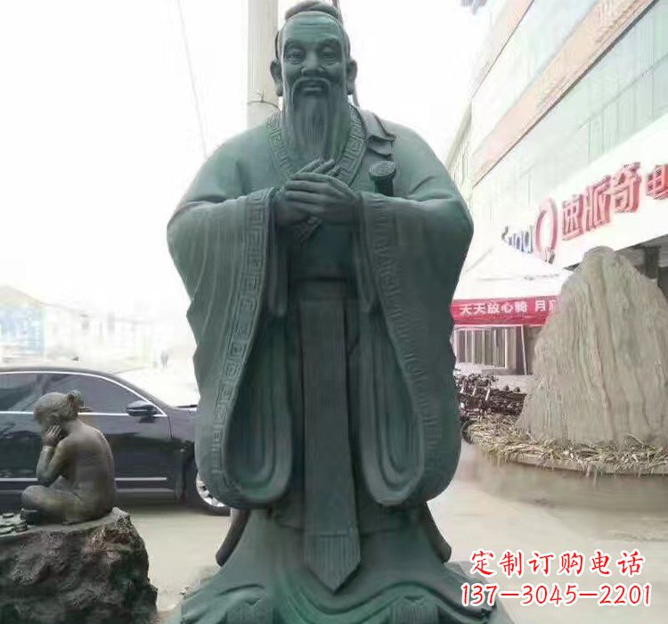 内江精美的青铜孔子雕像