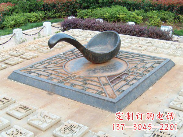 内江青铜司南指南针:体现传统文化的精致雕塑