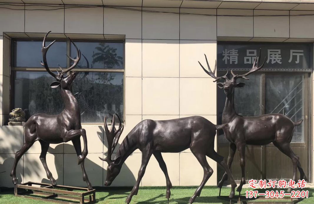 内江群鹿铜雕塑,艺术精雕细琢