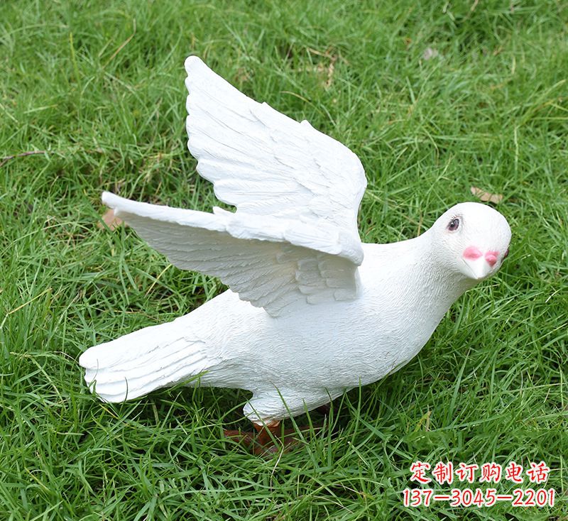 内江象征和平的少女和平鸽雕塑