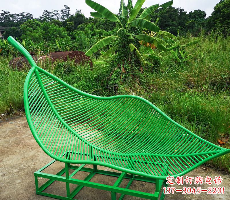 内江树叶不锈钢景观雕塑