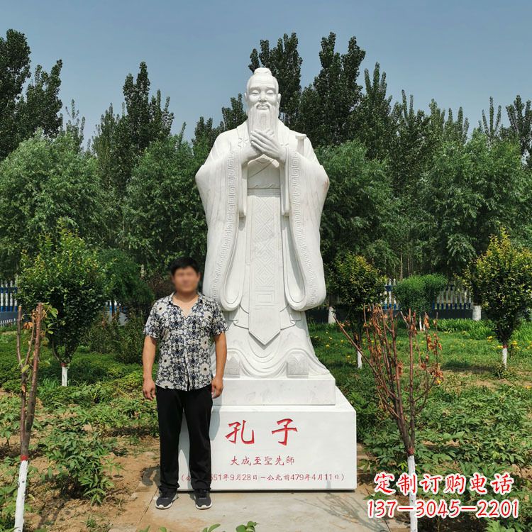 内江寺庙孔子雕像