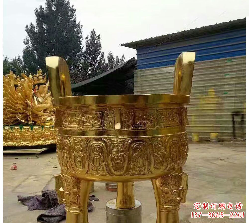内江寺庙三足圆形香炉铜雕