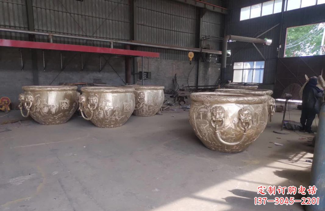 内江寺庙水缸铜雕塑