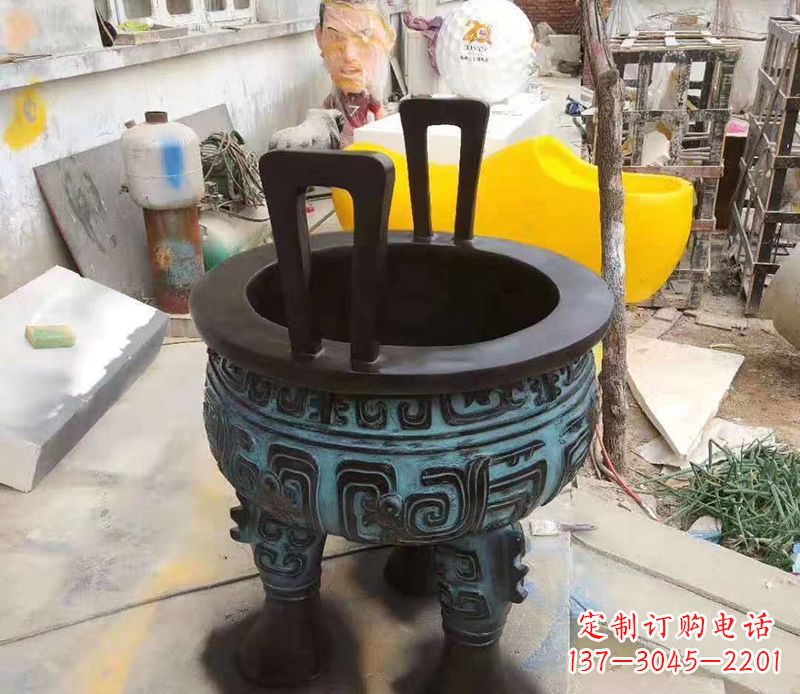 内江寺庙圆型铜雕香炉