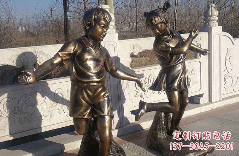内江踢毽子的儿童铜雕 (2)