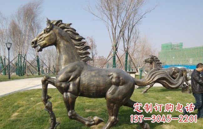 内江铜雕奔马