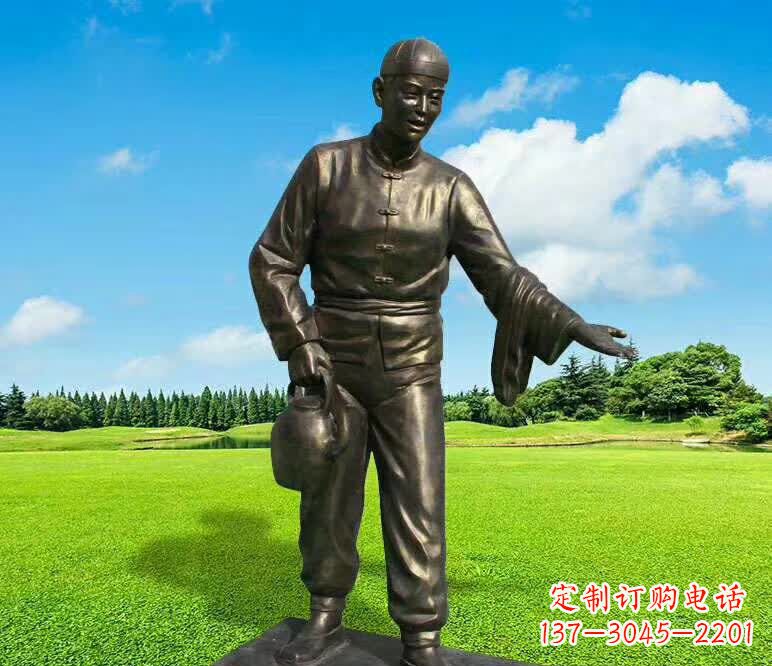 内江铜雕店小二人物雕塑1