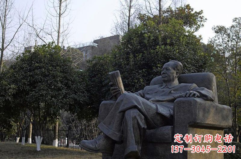 内江铜雕毛泽东伟人雕塑