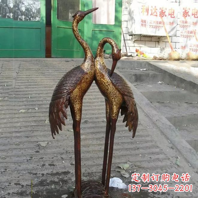内江铜雕仙鹤夫妻