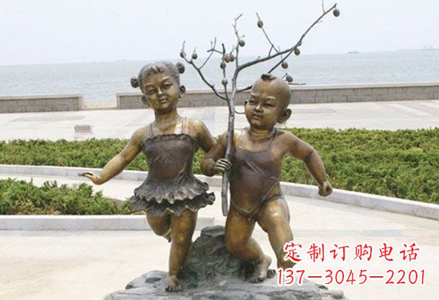 内江玩耍的儿童铜雕