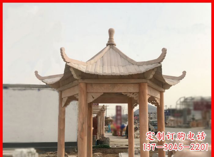 内江晚霞红公园六角石雕凉亭