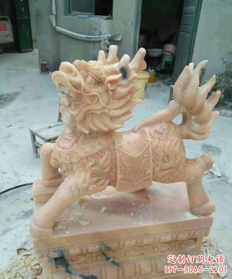 内江晚霞红麒麟雕塑112