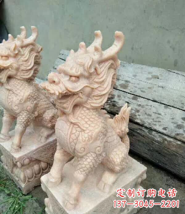 内江晚霞红石雕麒麟