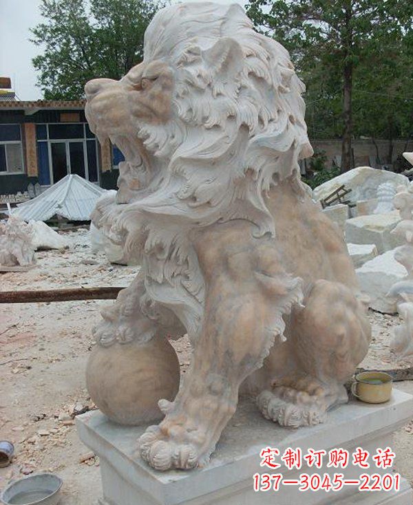 内江晚霞红寺庙门口西洋狮子石雕