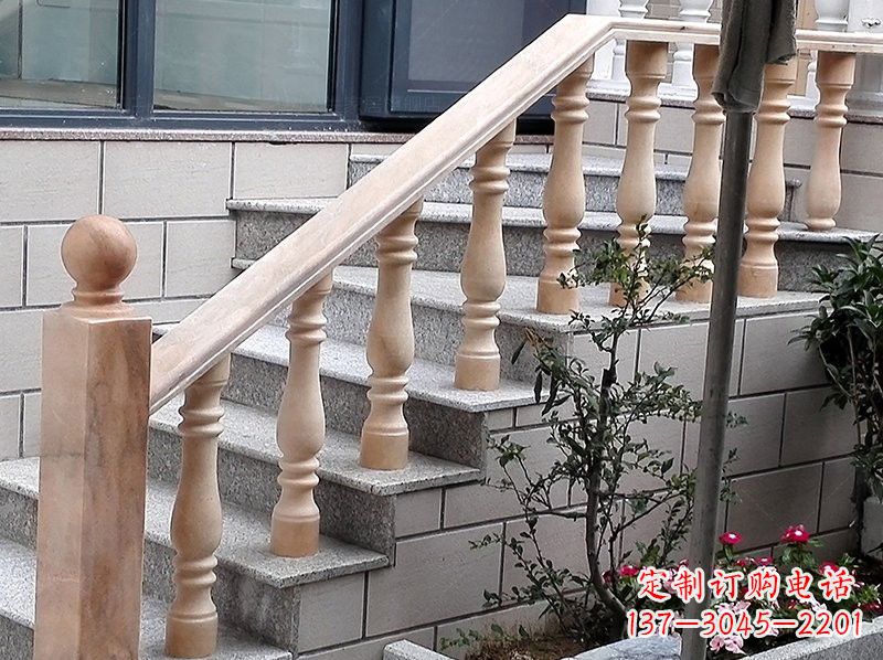 内江晚霞红小区栏杆石雕