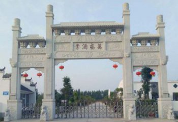 内江独特艺术风格的农村三门牌坊石雕