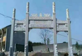 内江三门仿古牌坊石雕，精致雕刻典雅之美