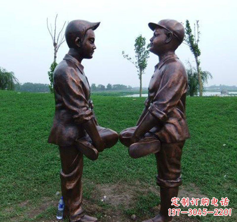 内江小孩斗鸡铸铜雕塑