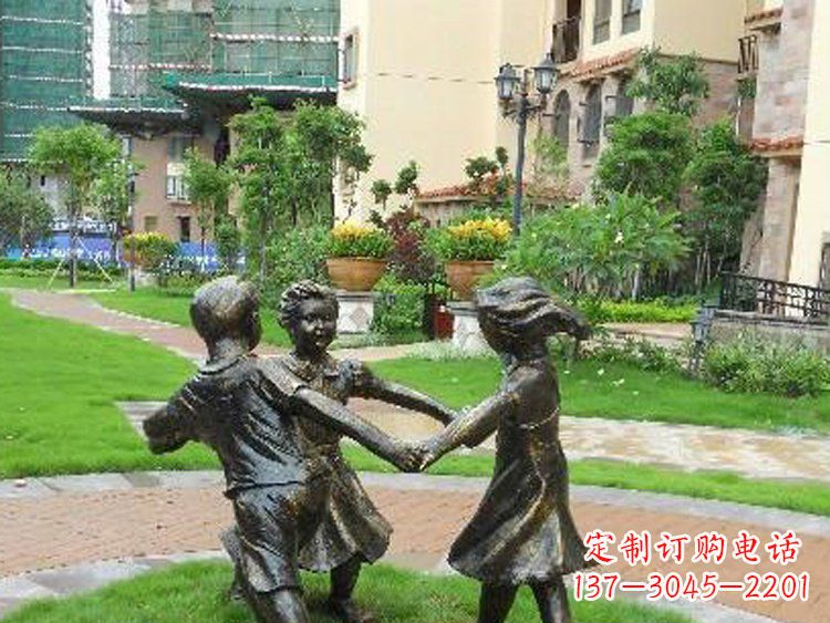 内江小区铜雕儿童玩游戏人物雕塑