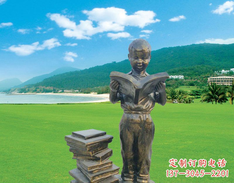内江校园看书的小男孩雕塑