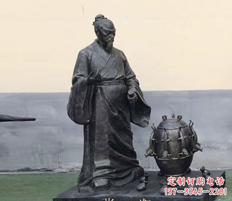 内江学校张衡和地动仪铜雕