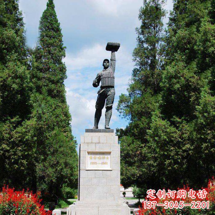 内江战斗英雄董存瑞雕塑-景区园林英雄人物景观雕塑