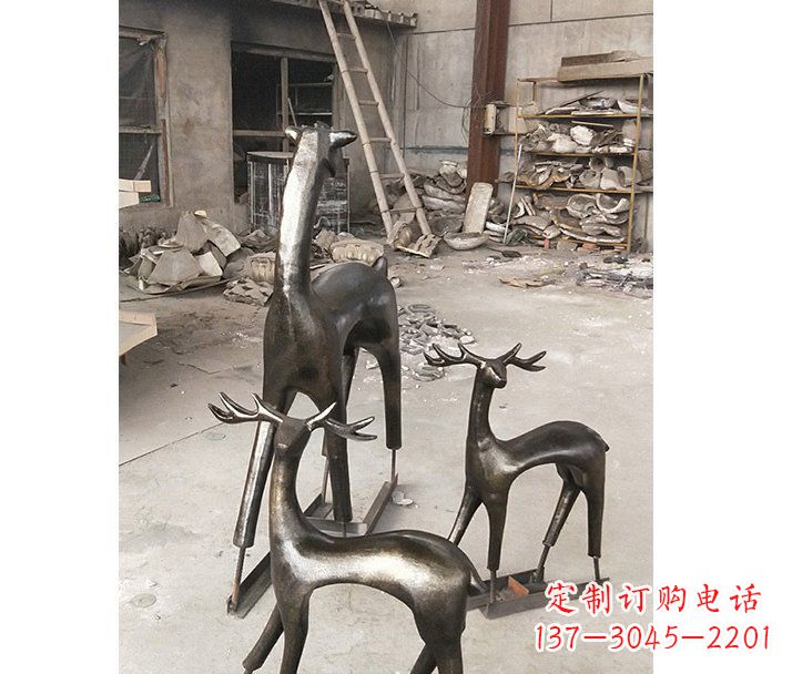 内江铸铜梅花鹿动物铜雕摆件