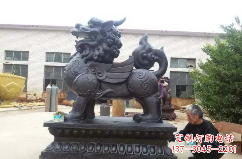内江铸铜门口貔貅雕塑