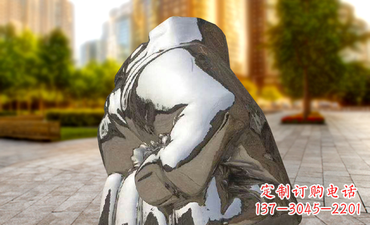 内江不锈钢拳头广场景观雕塑